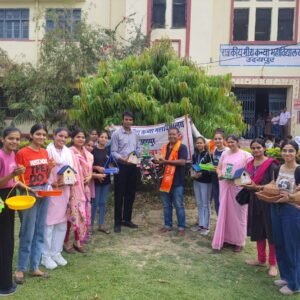 महाविद्यालयमें पक्षीमित्र अभियान के तहत परिंडे, दान पात्र एवं घोसलें लगाए गए
