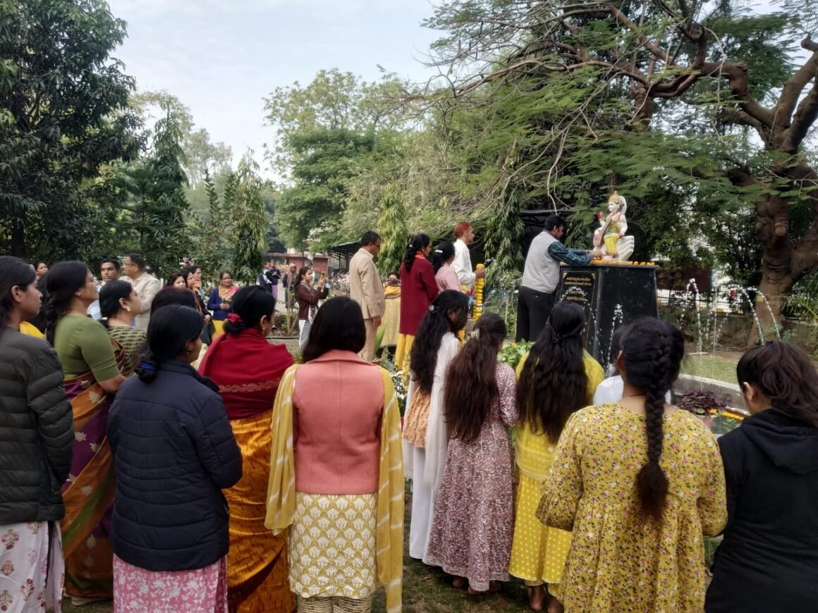 सरस्वती पूजन कार्यक्रम