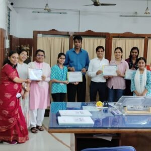 मीरा गर्ल्स महाविद्यालय  वाणिज्य की छात्राओं ने आईआईटी मुंबई के कोर्सेज फ्रंट अकाउंटिंग 2.4.7 में प्राप्त की सफलता