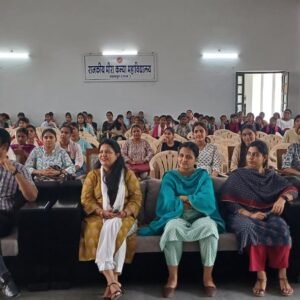 मीरा कन्या में तिलक जयन्ती मनाई