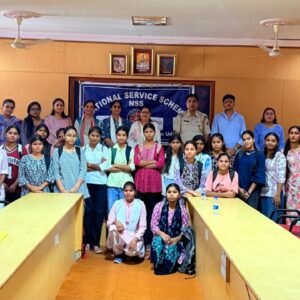 मीरा कन्या महाविद्यालय, उदयपुर में राष्ट्रीय सेवा योजना (NSS) के तत्वावधान में “साइबर सुरक्षित राजस्थान” विषय पर जागरूकता कार्यक्रम आयोजित किया गया।
